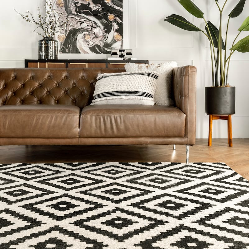Nuloom Kellee Hand Tufted Geometric Wool Area Rug