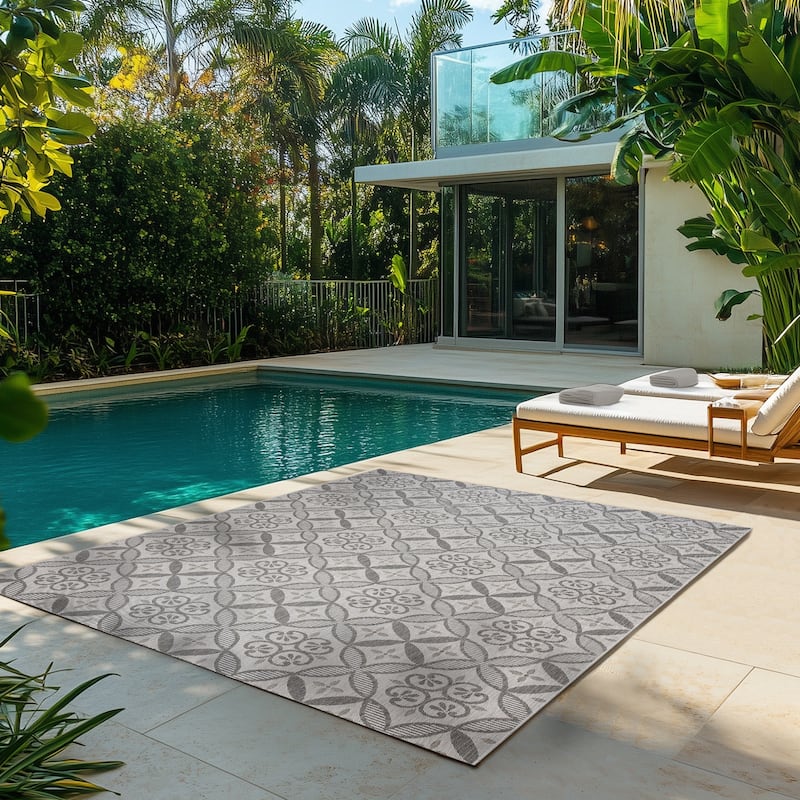 Gertmenian Solterra Bohemian Moroccan Global Weather Resistant Polypropylene Flatweave Indoor/ Outdoor Area Rug Collection
