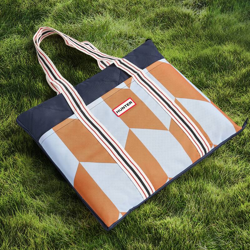Hunter Outdoor Blanket Tote Bag