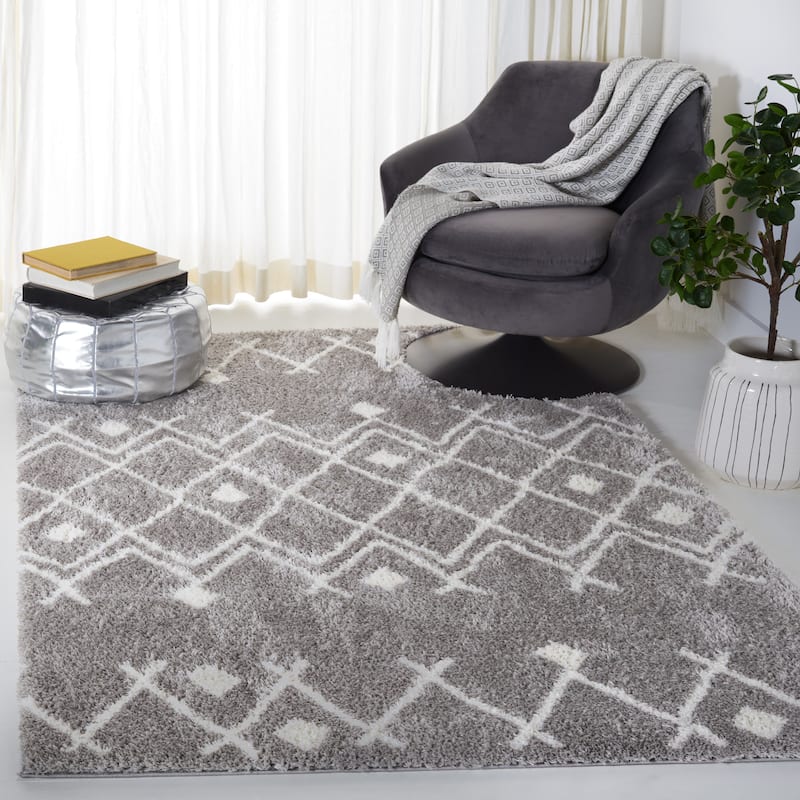 SAFAVIEH Tahoe Shag Lavina Moroccan 1.2-inch Thick Rug - 5' x 7' - Grey/White