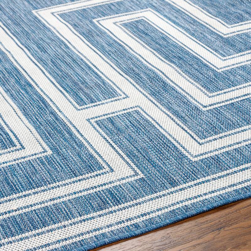 Livabliss Shuppo Indoor/ Outdoor Scrollwork Area Rug