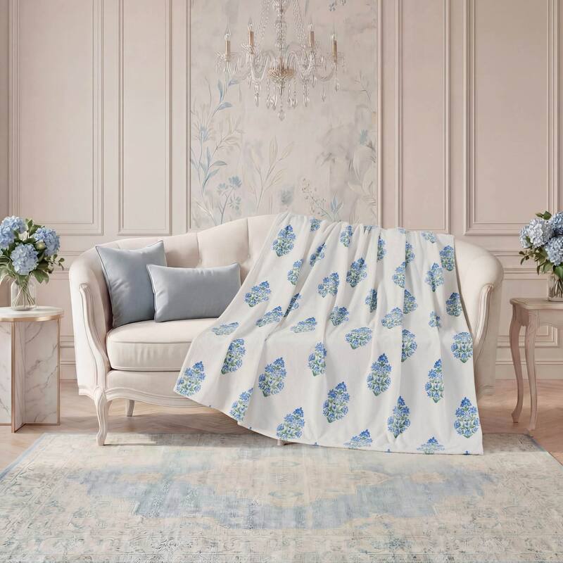 Creative Home Ideas 60" x 70" Plush Throws - 60" x 70" - Blue