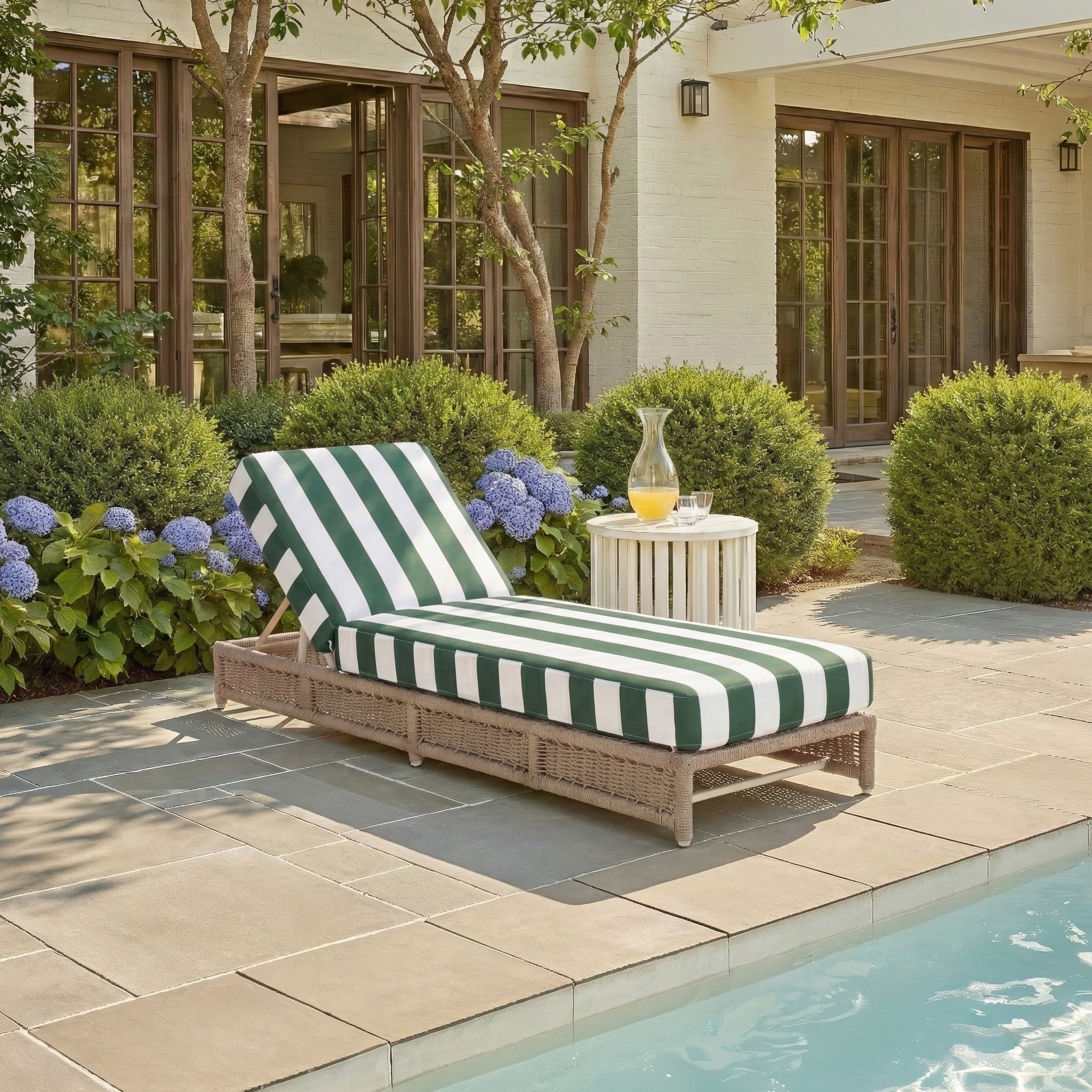 SAFAVIEH Outdoor Patio Furniture Callan Chaise Lounge Chair, Fully Assembled - 75"W x 26"D x 13"H