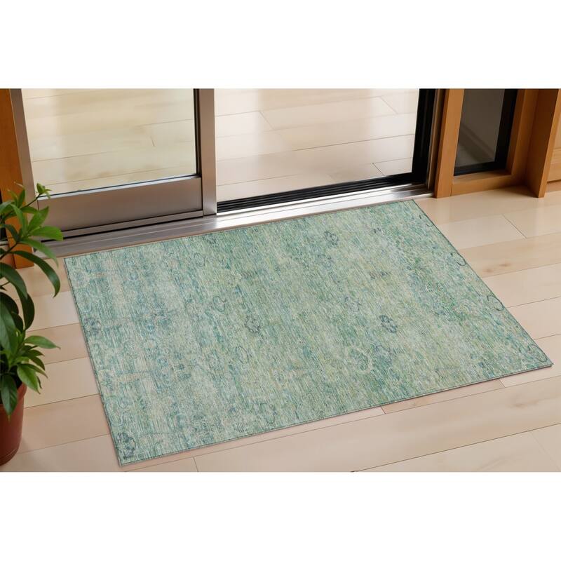 HomeRoots Oriental Traditional Rectangle Outdoor Rug - 3' x 5'