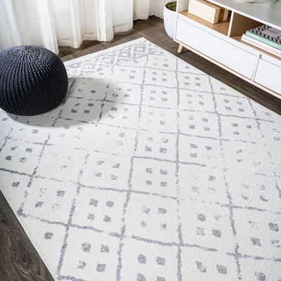 JONATHAN Y Hira Moroccan Geometric Diamond Area Rug