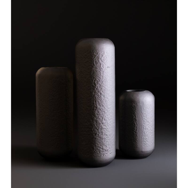 Sm Hammered Vase Textured Black H 11.02"- ST - Textured black
