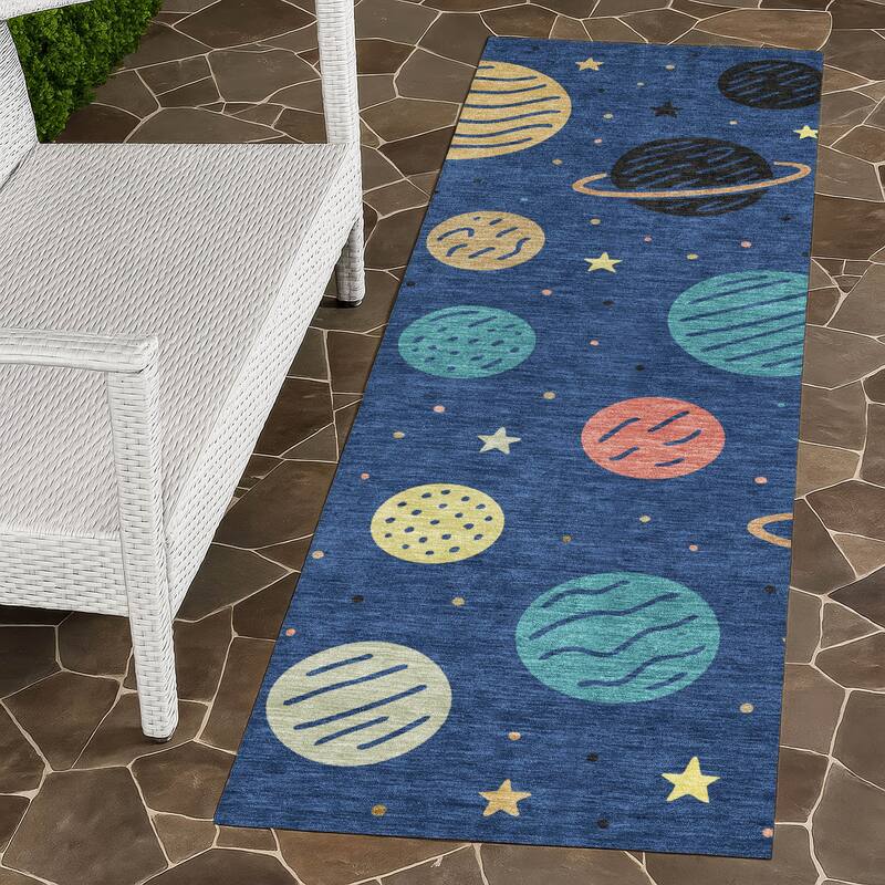 Machine Washable Indoor/ Outdoor Modern Planets Chantille Rug - Baltic - 2'3" x 7'6"