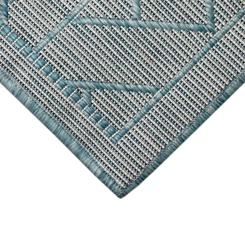Liora Manne Carmel Pyramid Indoor/Outdoor Rug