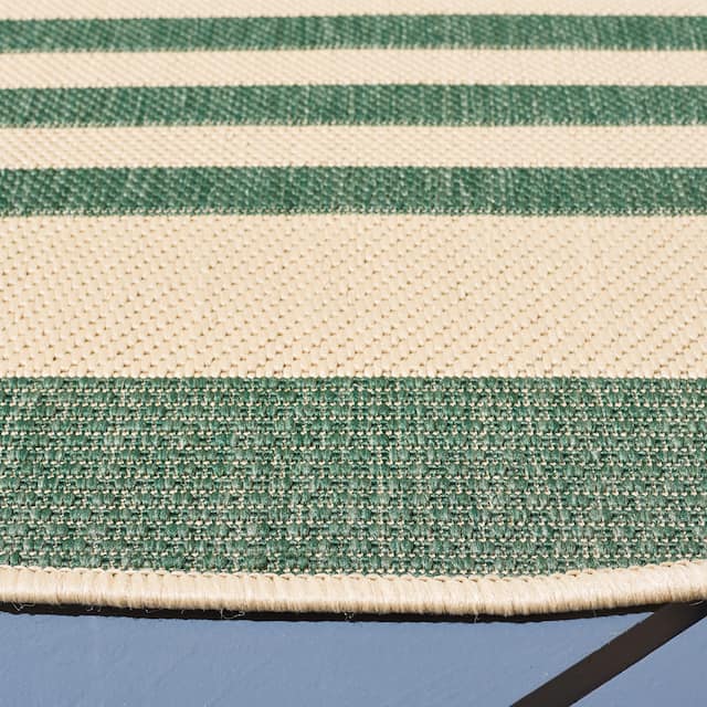 SAFAVIEH Courtyard Charmaine Indoor/ Outdoor Waterproof Area Rug