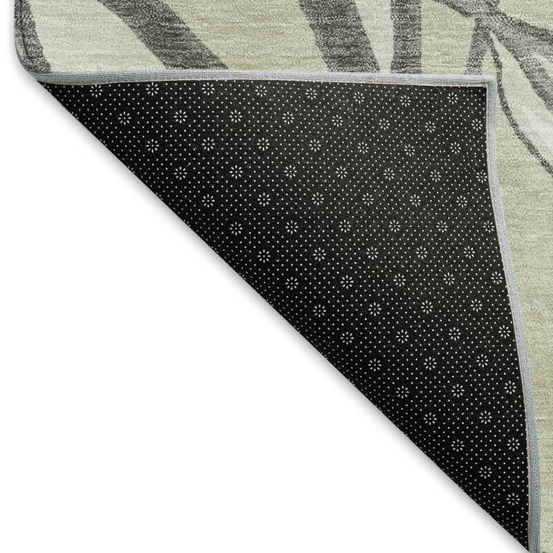 Machine Washable Indoor/ Outdoor Bird Mosaic Chantille Rug