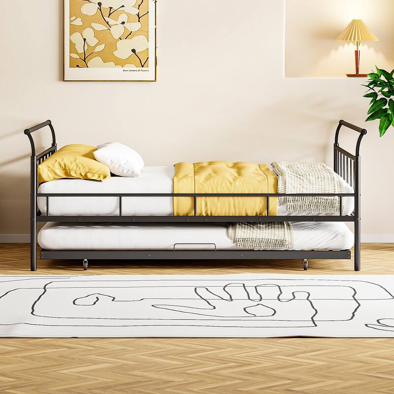 Metal Daybed with Curved Handle Design