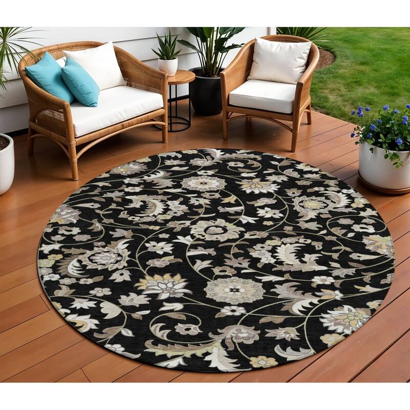 HomeRoots Floral Transitional Rectangle Outdoor Rug - 8' Round
