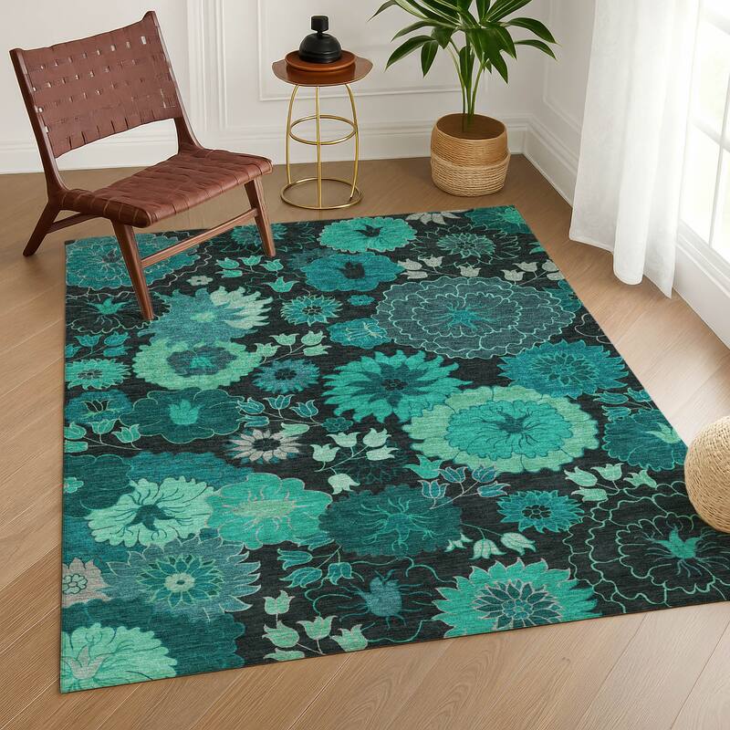 Machine Washable Indoor/ Outdoor Modern Floral Chantille Rug