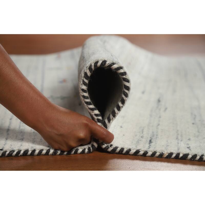 Gabbeh Indian Rug Handmade Wool Tribal Beige Carpet - 4'0" x 5'9"