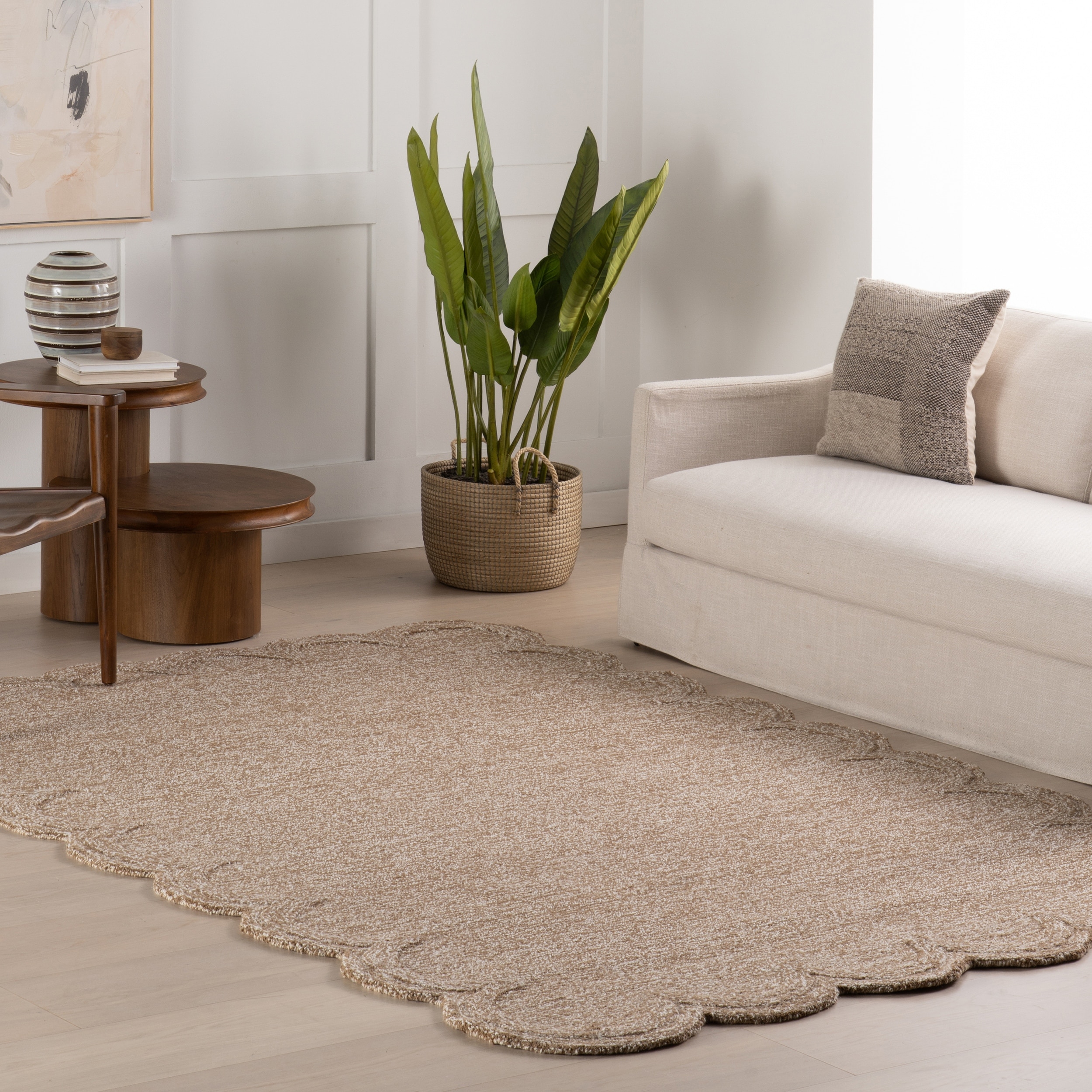 Nuloom Elira Solid Bordered Area Rug