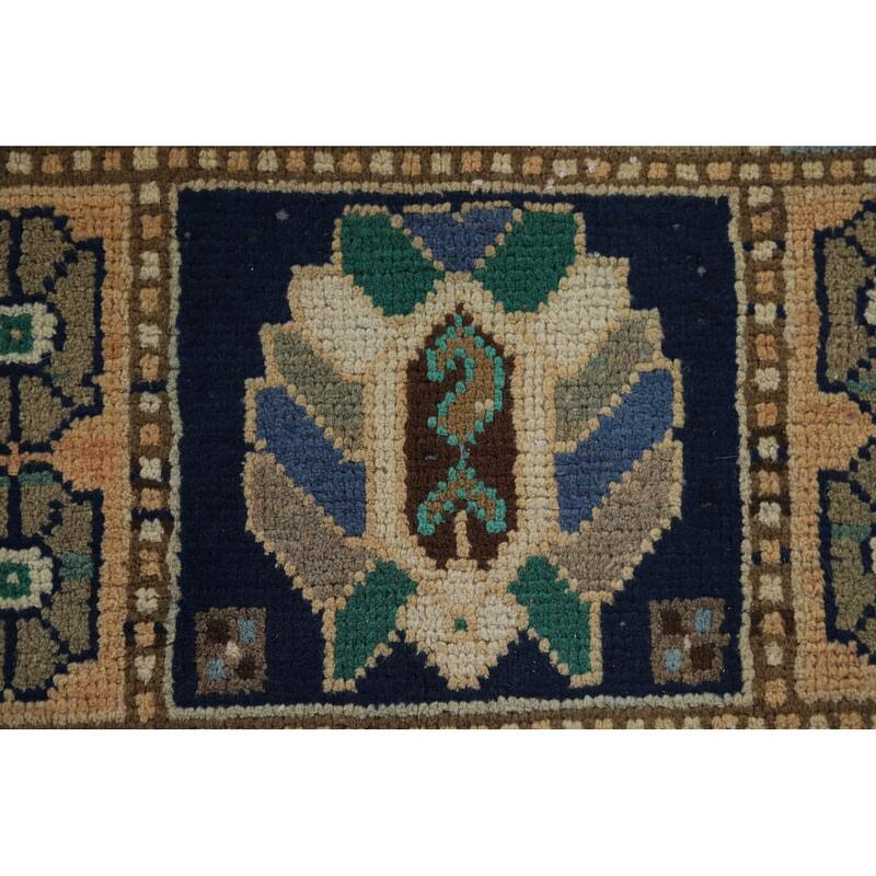 Hand Knotted Oriental 100% Wool Carpet Traditional Geometric Multi-Colored Bakhtiari Area Rug - 9' 10'' X 5' 8''