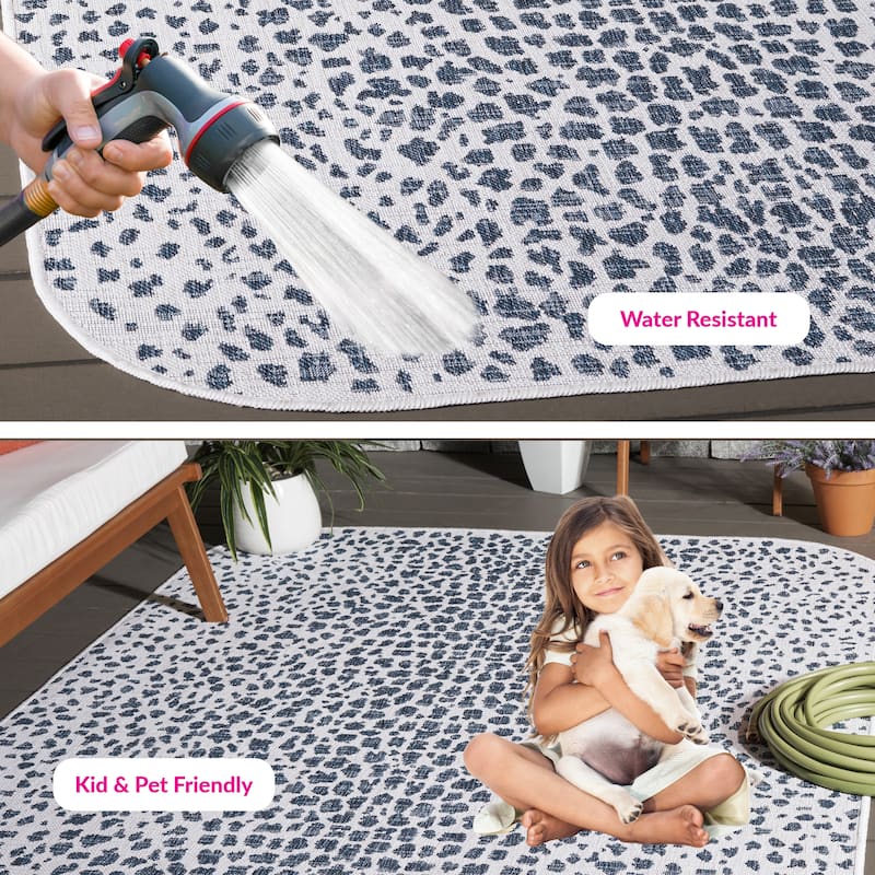 SAFAVIEH Courtyard Ruta Indoor/ Outdoor Waterproof Patio Backyard Rug