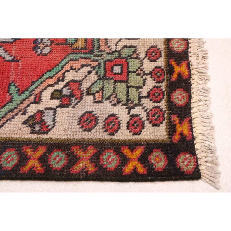 ECARPETGALLERY Hand-knotted Andelz Red Wool Rug - 3'1 x 4'9