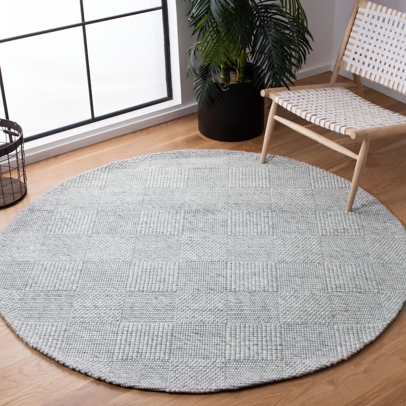 SAFAVIEH Marbella Gianangela Wool Rug - 6' Round - Light Grey