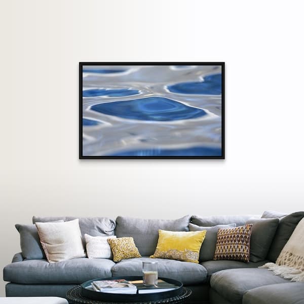 Shop Abstract Detail Water Ripple In Pool Black Float Frame