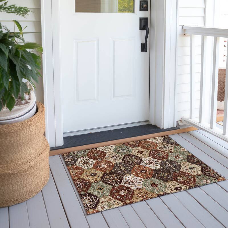 Machine Washable Indoor/ Outdoor Traditional Panel Chantille Rug - Paprika - 1'8" x 2'6"