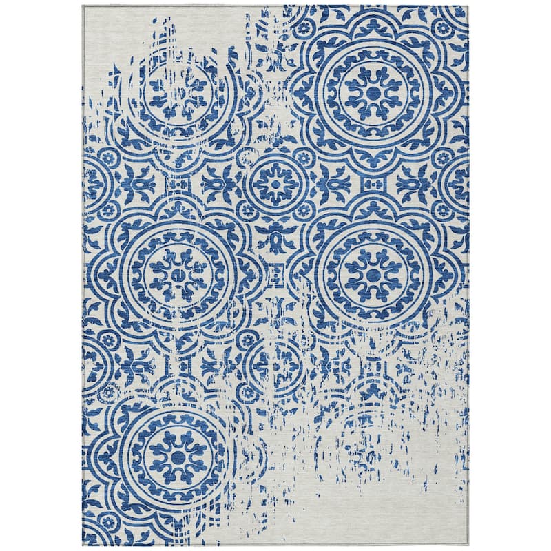 HomeRoots Medallion Transitional Rectangle Outdoor Rug