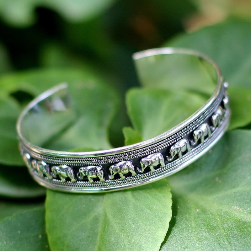 Novica Handmade Elephant Parade Sterling Silver Cuff Bracelet - 7'6" x 9'6"