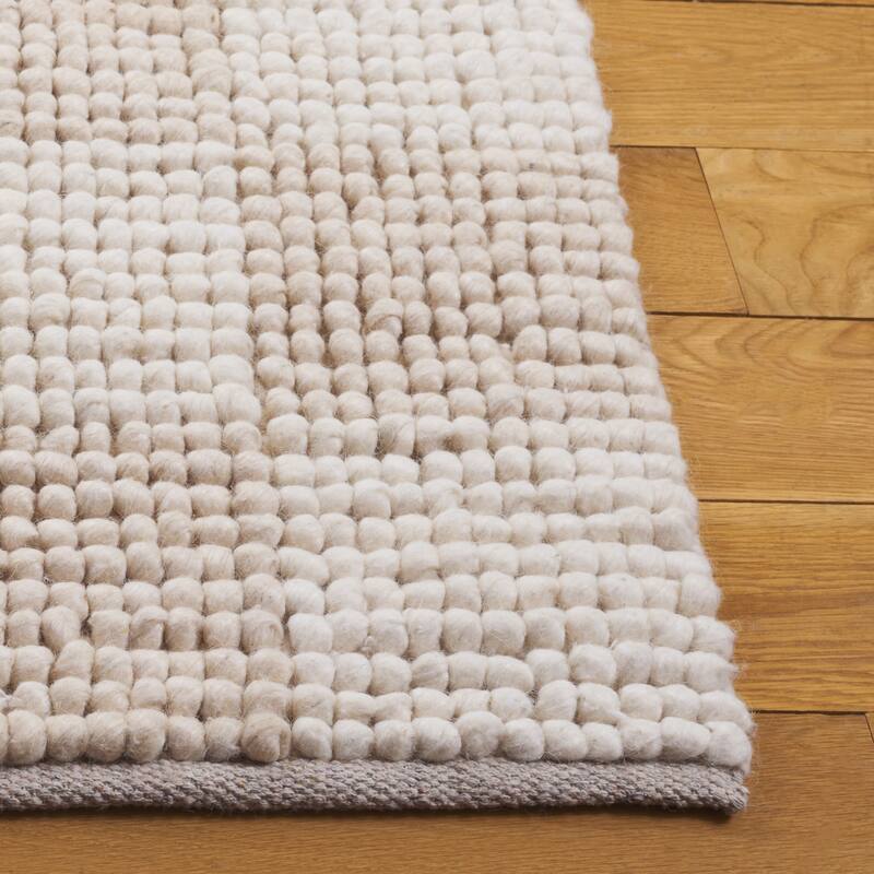 SAFAVIEH Handmade Natura Feodora Farmhouse Wool Rug