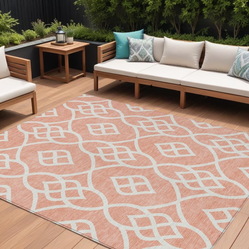 HomeRoots Trellis Transitional Rectangle Outdoor Rug - 8' X 10'
