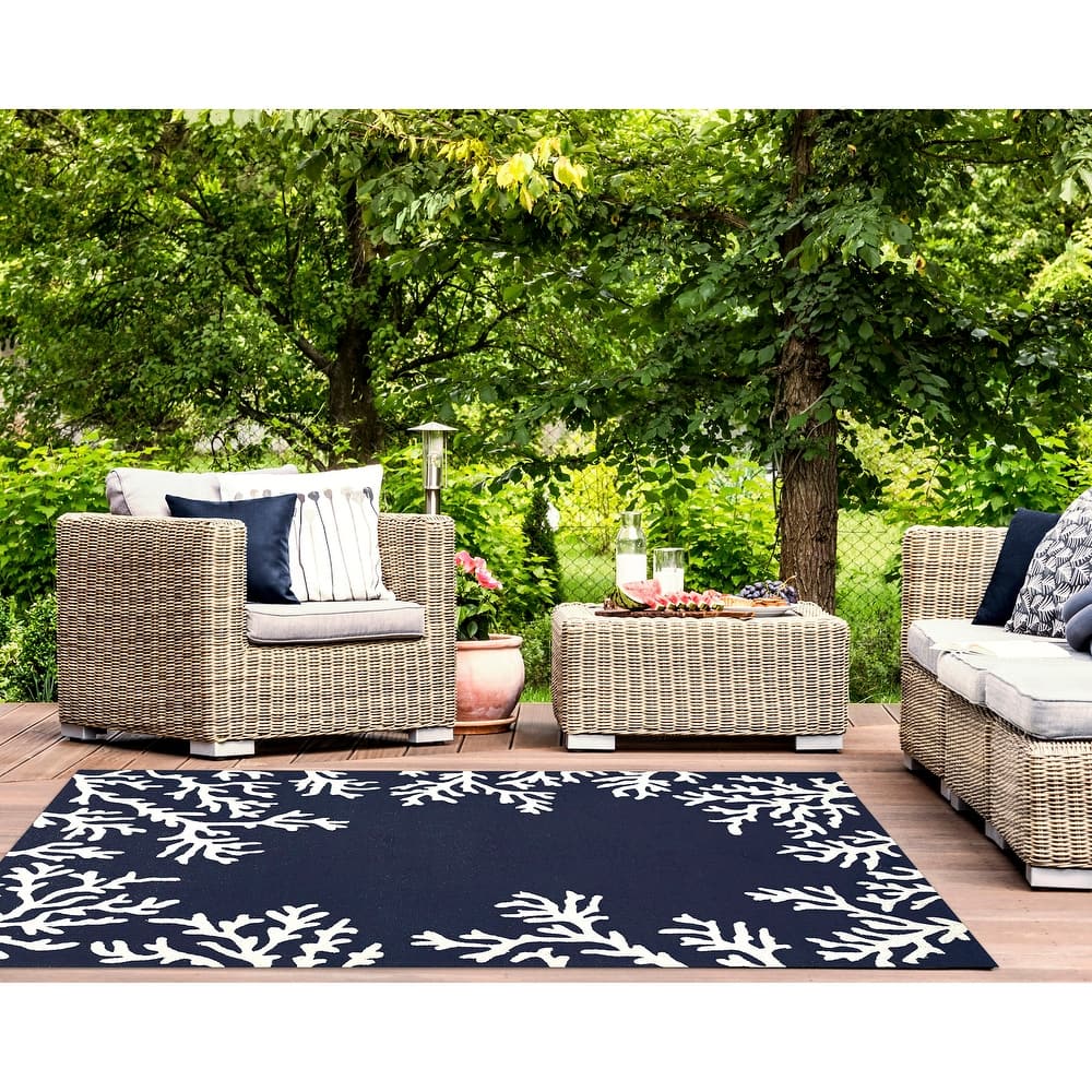 Liora Manne Capri Coral Border Indoor/Outdoor Rug