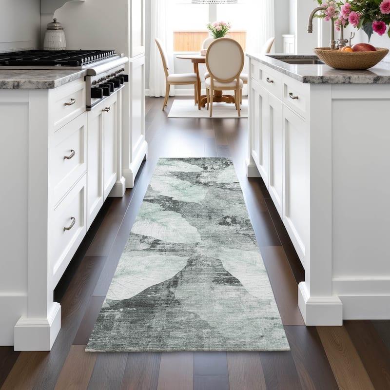 Machine Washable Indoor/Outdoor Modern Leaf Chantille Rug