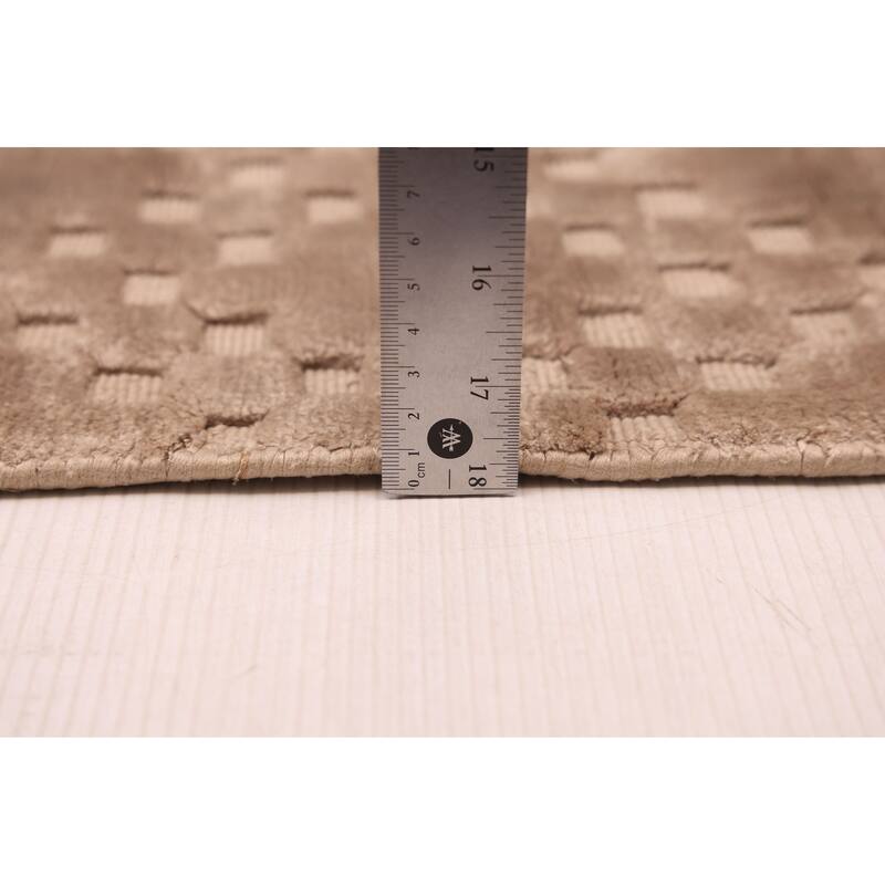 ECARPETGALLERY Hand Loomed Loreto Taupe Viscose Rug - 5'8 x 7'9