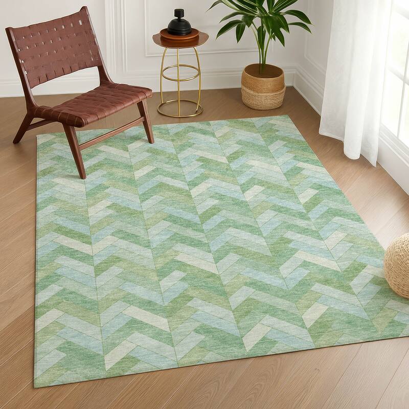 Machine Washable Indoor/ Outdoor Modern Chevron Chantille Rug