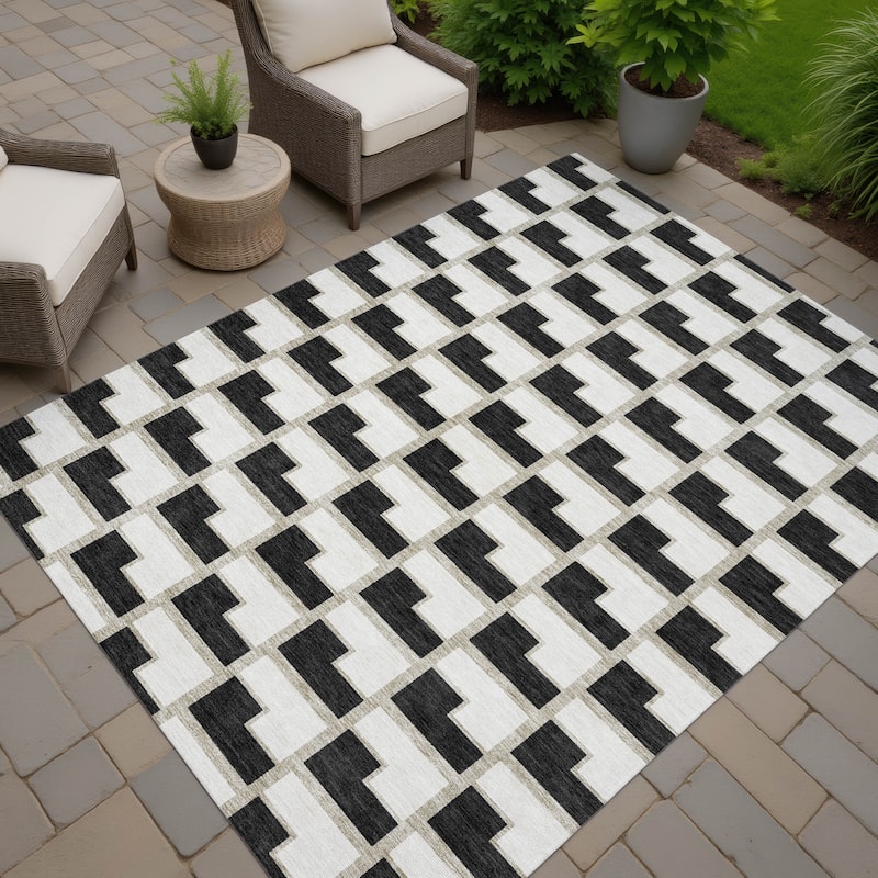 Machine Washable Indoor/ Outdoor Modern Cody Chantille Rug