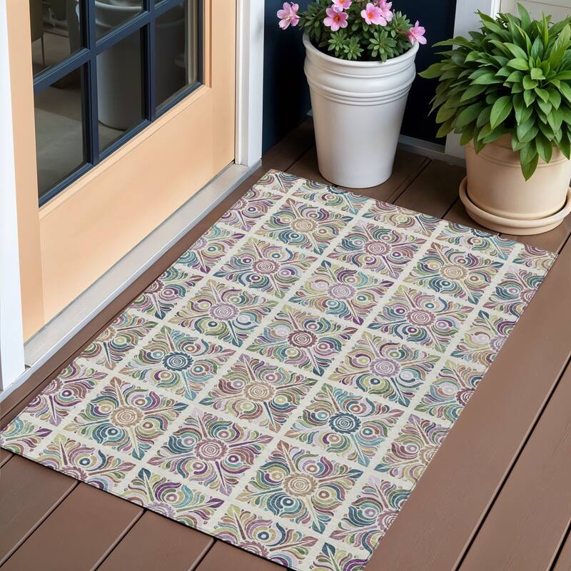 HomeRoots Medallion Transitional Rectangle Outdoor Rug - 3' x 5'