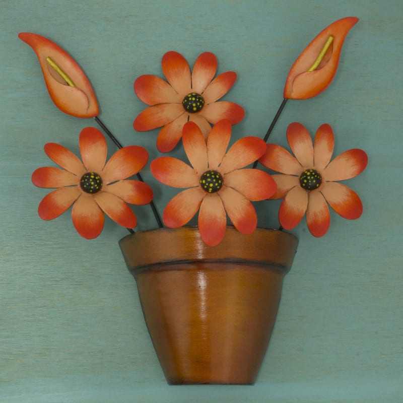 Handmade Bright Daisy Iron wall sculpture (Mexico) - 42 x 41 x 14