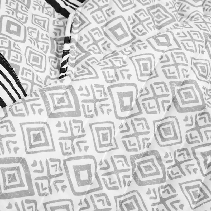 Lush Decor Animal Global Reversible 3 Piece Quilt Set