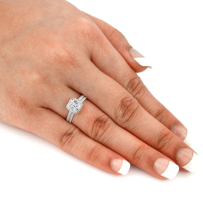 Auriya 2ctw Cushion-cut Halo Diamond Engagement Ring Set 14k Gold Certified