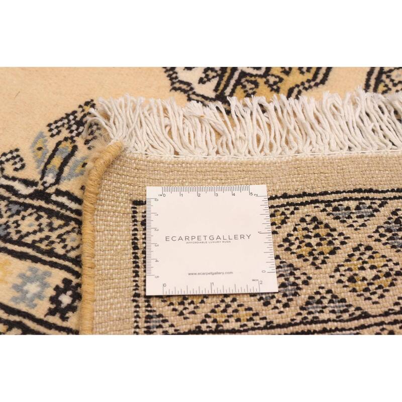 ECARPETGALLERY Hand-knotted Peshawar Bokhara Ivory Wool Rug - 5'9 x 8'3