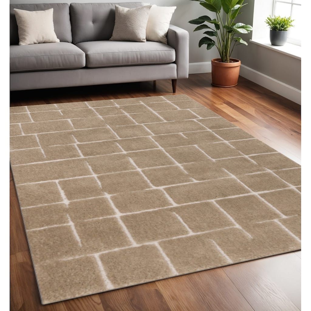 HomeRoots Geometric Modern Rectangle Area Rug - 5' X 8'
