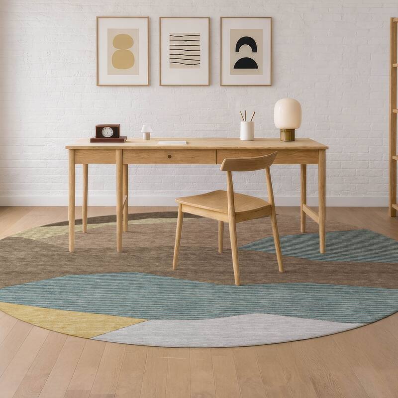 Machine Washable Indoor/ Outdoor Modern Dacono Chantille Rug