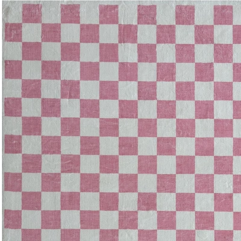 HomeRoots Checkered Modern Rectangle Area Rug - 120 in. x 84 in. x 0.4 in.