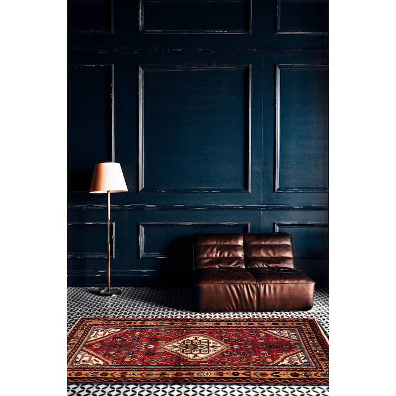 Andelz Navy, Red Rug 3'10" x 7'5" - 3'7 x 6'7