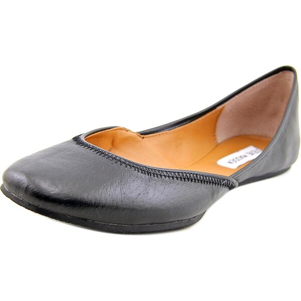 azika ballet flat