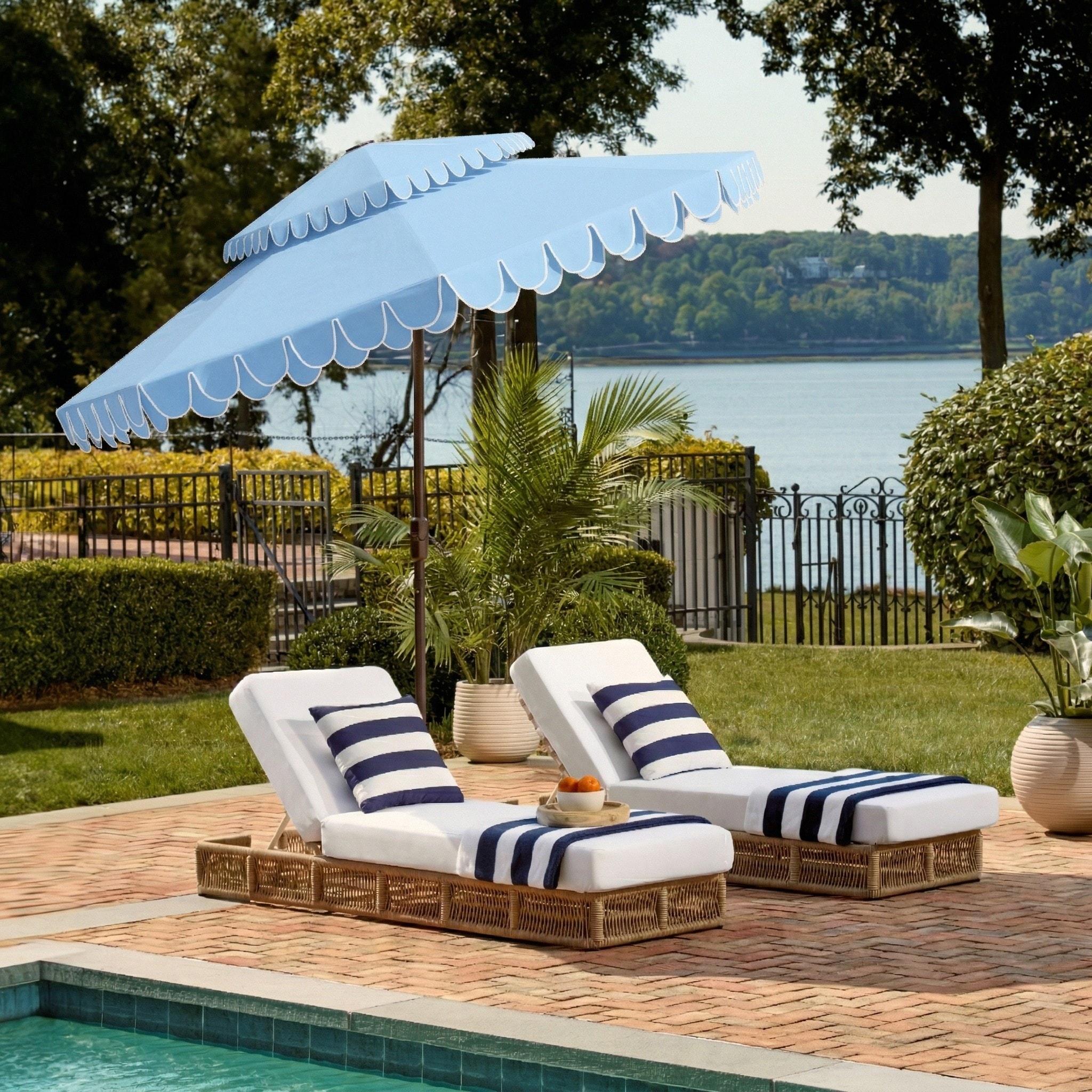 SAFAVIEH Outdoor Kjerstin Valance 9Ft Double Top Umbrella