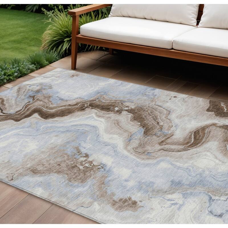 HomeRoots Abstract Transitional Rectangle Outdoor Rug - 10' X 14'