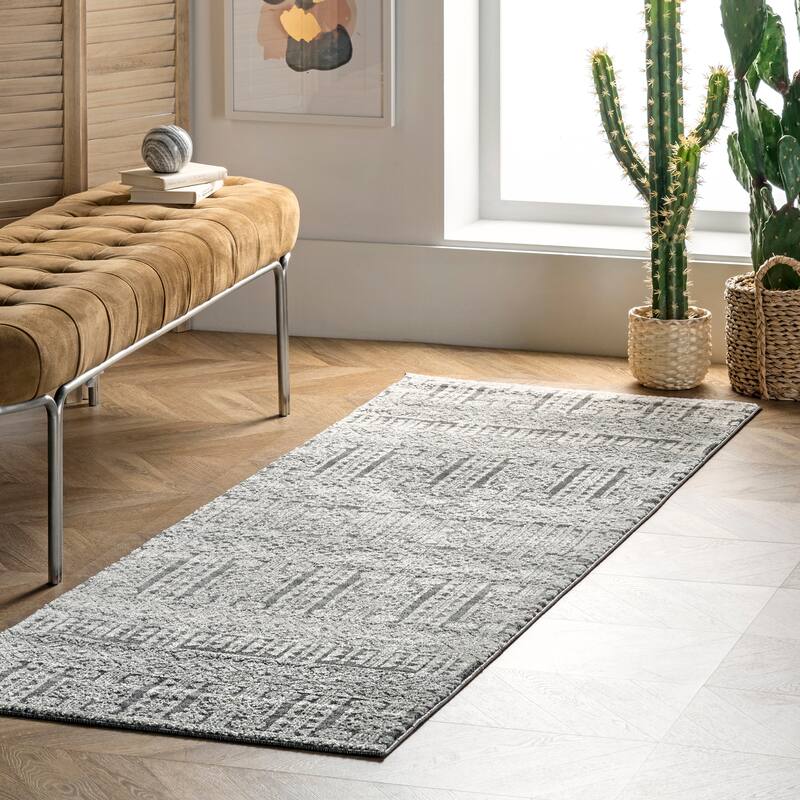 Nuloom Mabe Geometric Aztec Area Rug
