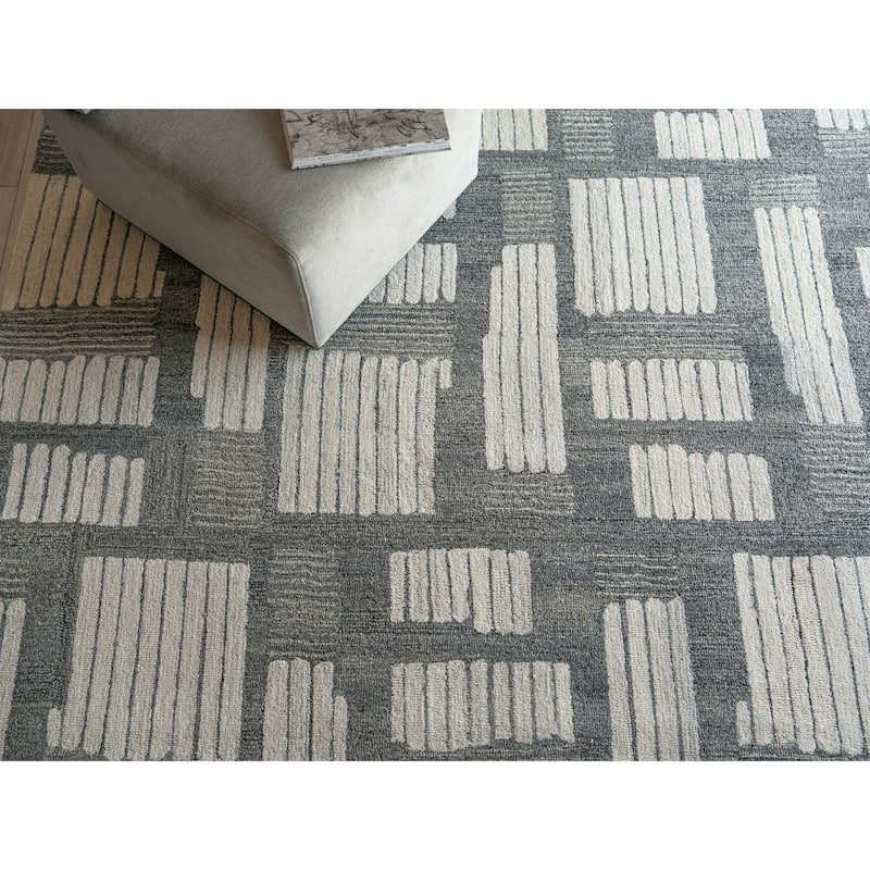 Naturals Handmade New Zealand Wool in Ivory/Silver Area Rug