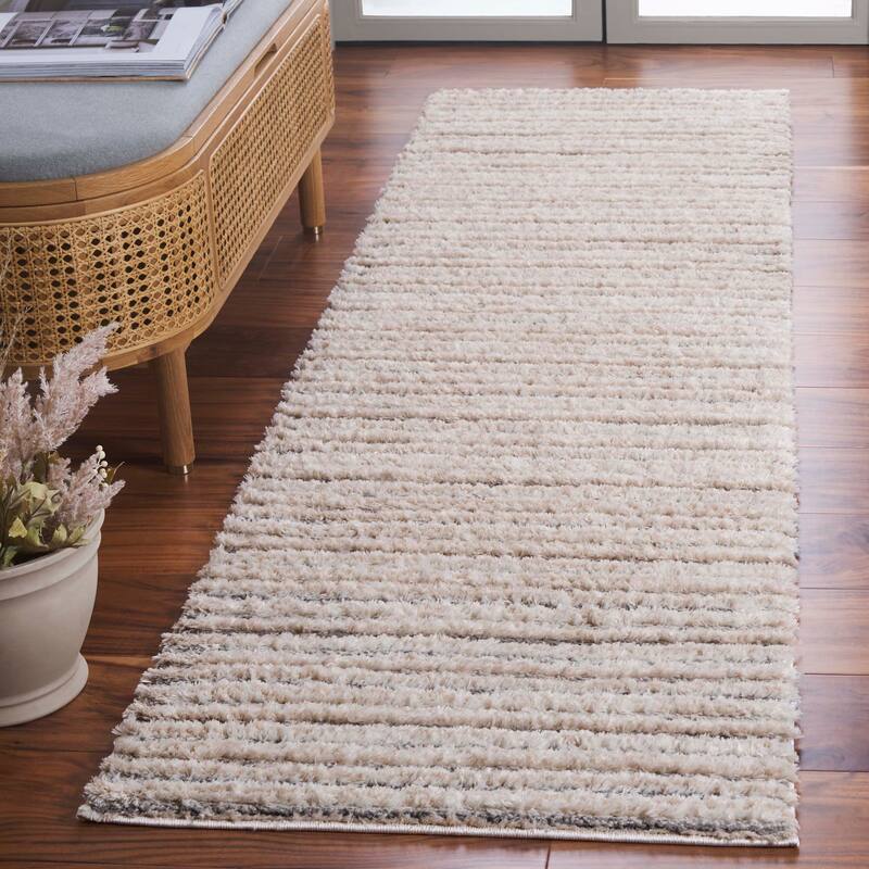 SAFAVIEH Seattle Anicuta Shag Modern Striped 1-inch Thick Rug - 2'3" x 8' Runner - Grey/Beige