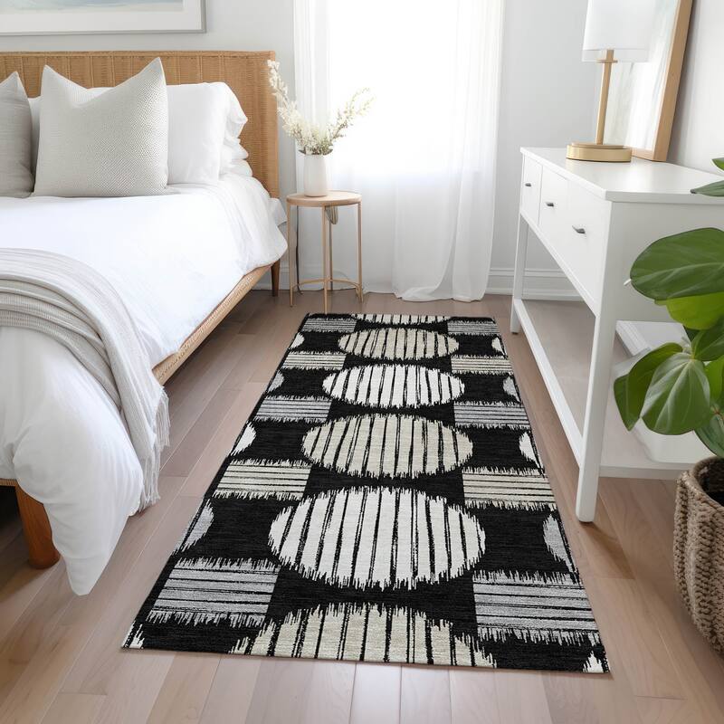 Machine Washable Indoor/ Outdoor Chantille Contemporary Dotty Rug